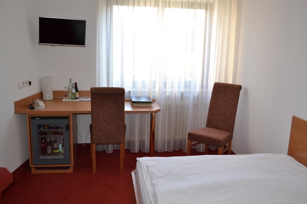 Hotel Hospiz Tuebingen Bilik gambar