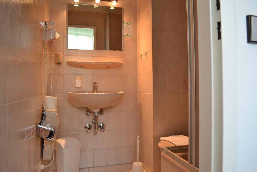 Hotel Hospiz Tuebingen Bilik gambar