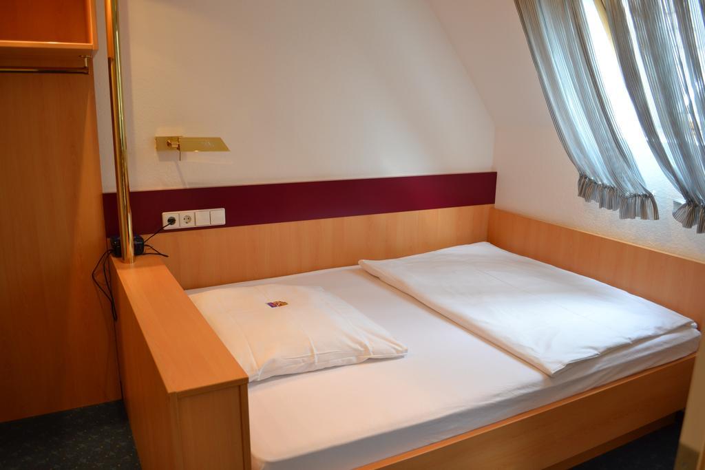 Hotel Hospiz Tuebingen Bilik gambar