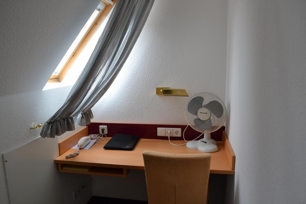 Hotel Hospiz Tuebingen Bilik gambar