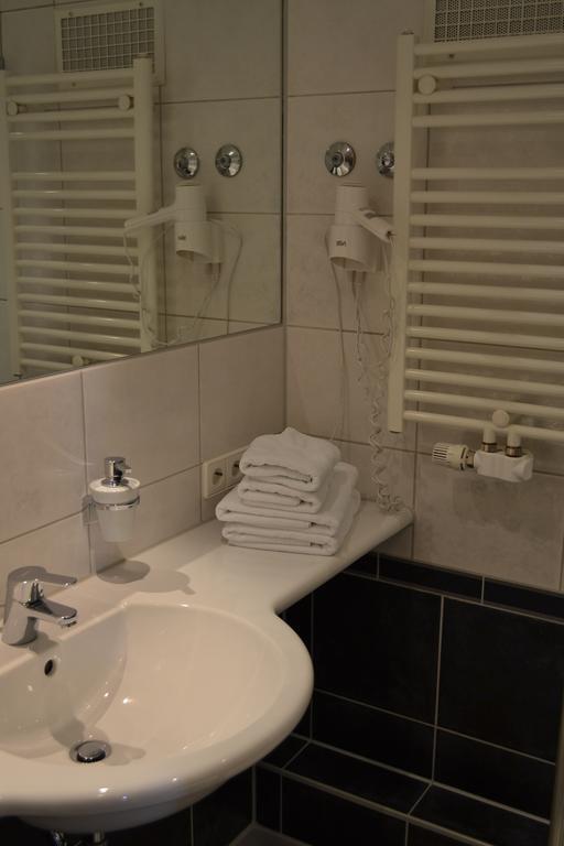 Hotel Hospiz Tuebingen Bilik gambar