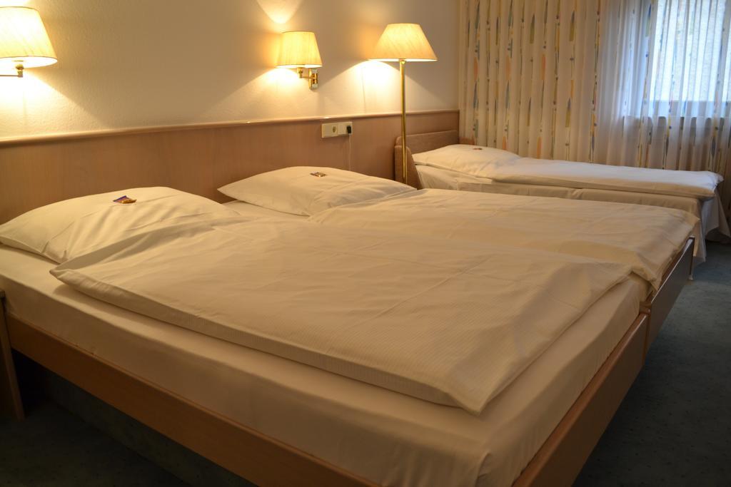 Hotel Hospiz Tuebingen Bilik gambar
